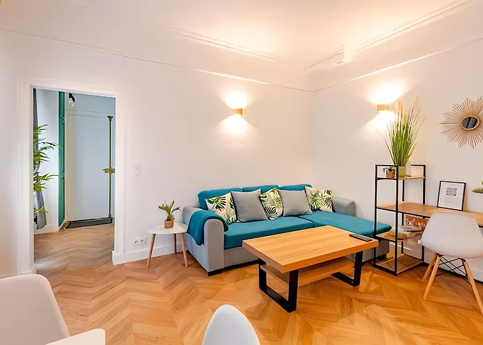 Loft A 2 Pas Des Champs Elysees Et De La Defense!